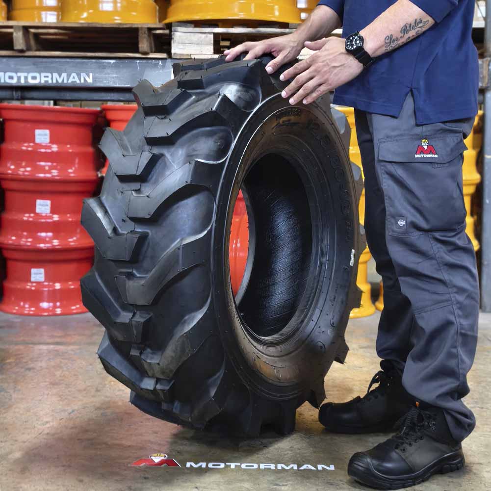 NEUMATICO 12.5X80-18 R4 QH603 MTQ RETROEXCAVADORA