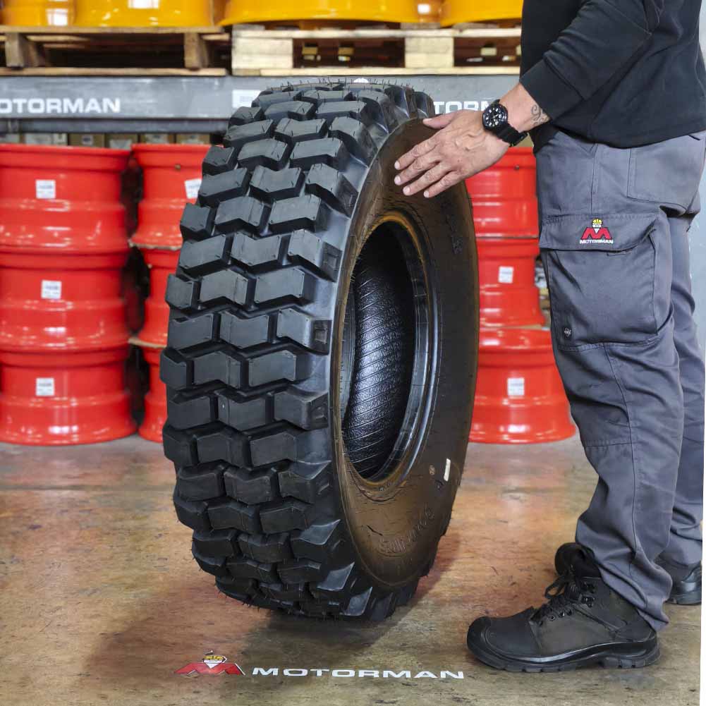 NEUMATICO 12.5X80-18 SKS-4 RETROEXCAVADORA MTQ